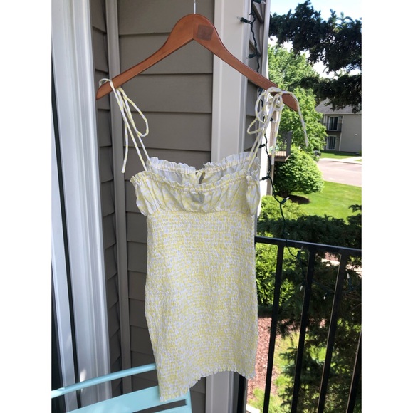 SOLD Princess Polly Korina Smocked Dress - Picture 9 of 9